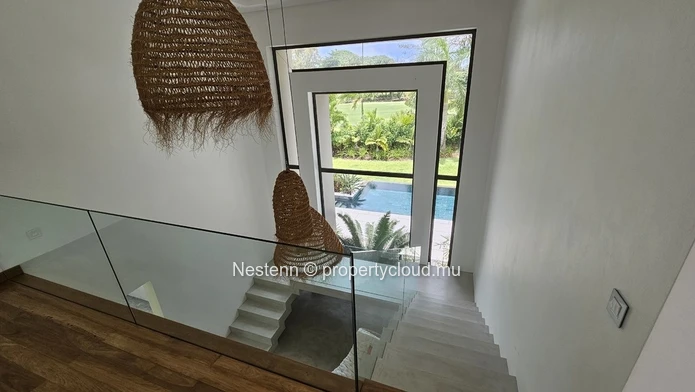 Villa moderne de 4 chambres 