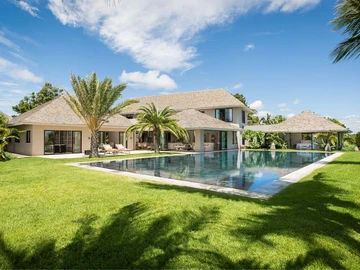 6 Bedroom Villa