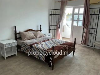 For Rent – 3-Bedroom Triplex with Private Swimming Pool in Pereybere