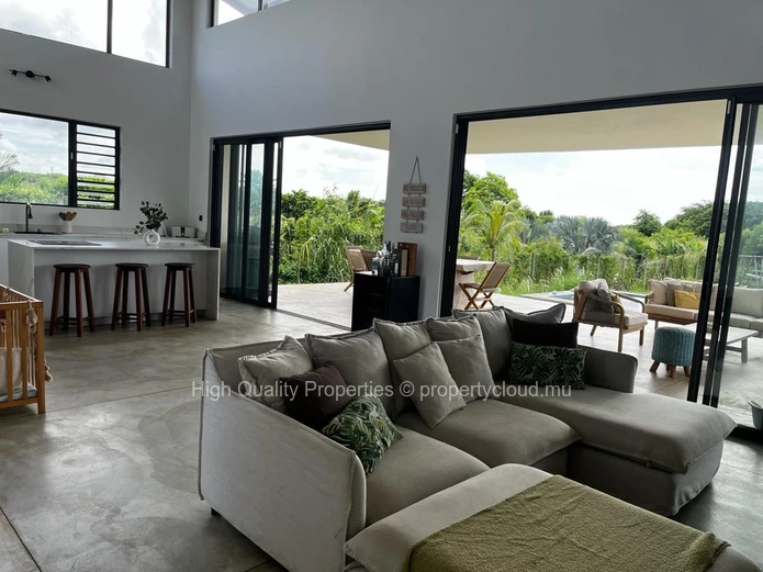Splendide Villa en Location à Calodyne