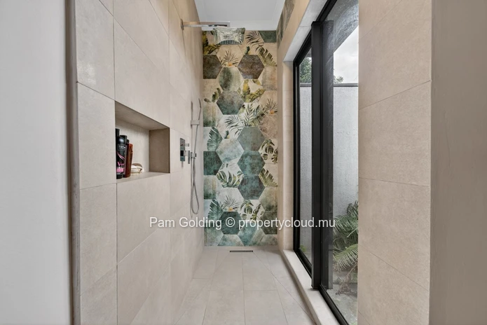 Four-Bedroom Luxury Villa in Tamarina Golf Estate - Private Pool & Beach Club Access
