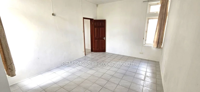 Maison à Vendre – Vieux Quatre-Bornes
