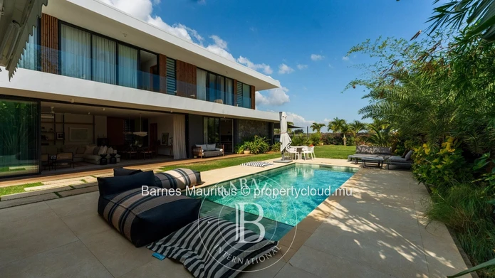 MONT CHOISY - Luxury Villa with swimming pool - 4 bedrooms