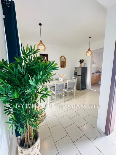 Triplex À Louer – Grand Baie