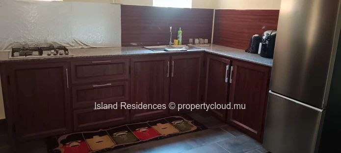 Creve Coeur - 1st Floor 2 bedroom furnished apartment close to Motorway