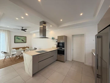4 Bedroom Villa