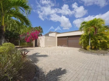 4 Bedroom Villa