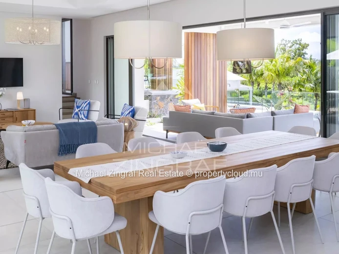 Exceptional Villa with Panoramic Views in Anahita