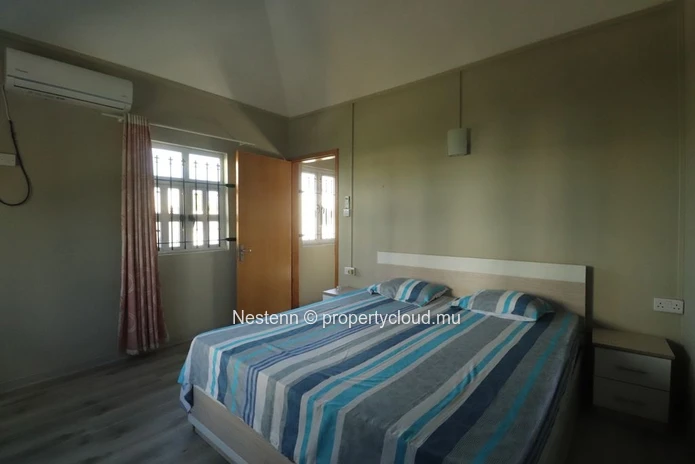 Charming 3-bedroom house with private pool 