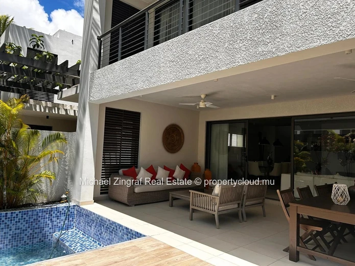 Villa duplex 3 chambres avec piscine privée et accès privilégié au littoral