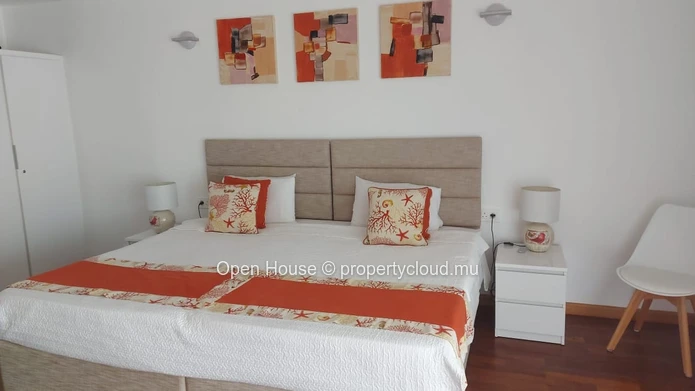 Great opportunity - Trou aux Biches - Apartment R+2 for sale, 112m², communal pool, beach within walking distance, pa...