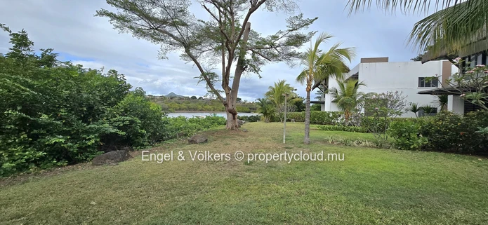 Beautiful 3-Bedroom Duplex for Rent with Private Pool