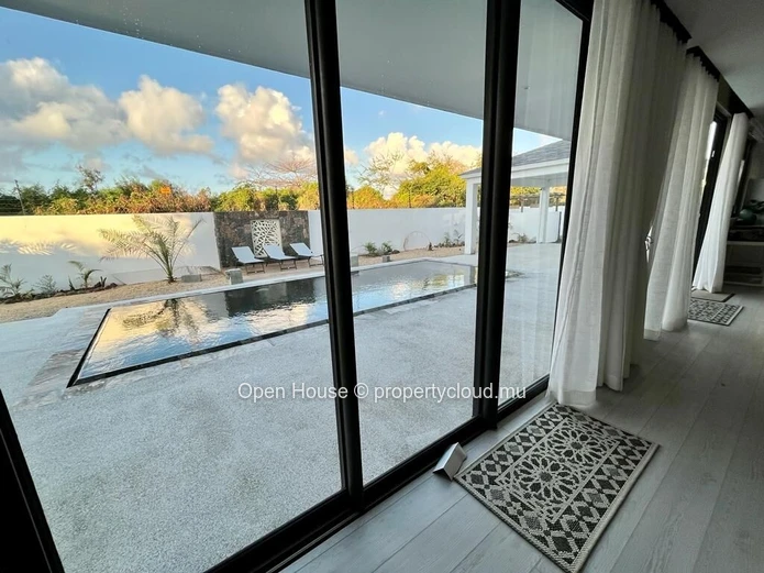3-Bedroom Furnished Villa with Private Pool in Calodyne