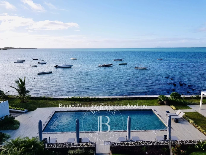 ROCHES NOIRES - Furnished Penthouse - 3 Bedrooms