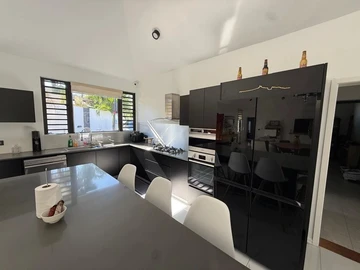 4 Bedroom Villa