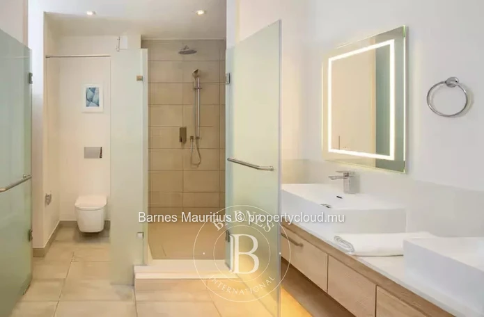 GRAND GAUBE – Penthouse les pieds dans l’eau – 3 chambres avec vue exceptionnelle