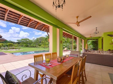 4 Bedroom Villa