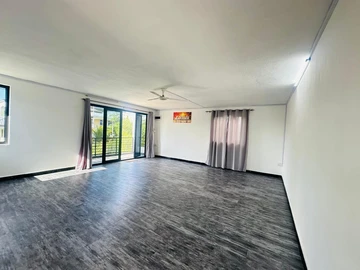 5 Bedroom Villa