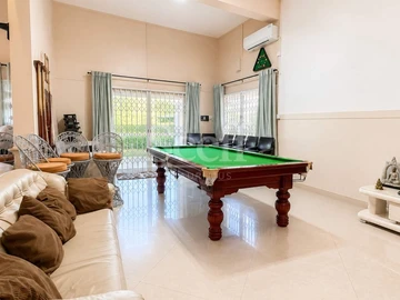 7 Bedroom House