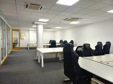 5 Bedroom Office