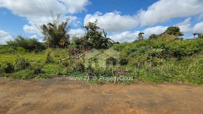 Terrain r00e9sidentiel - 506.5m2 - Camp Fouquereau - Ref. TE94202VE