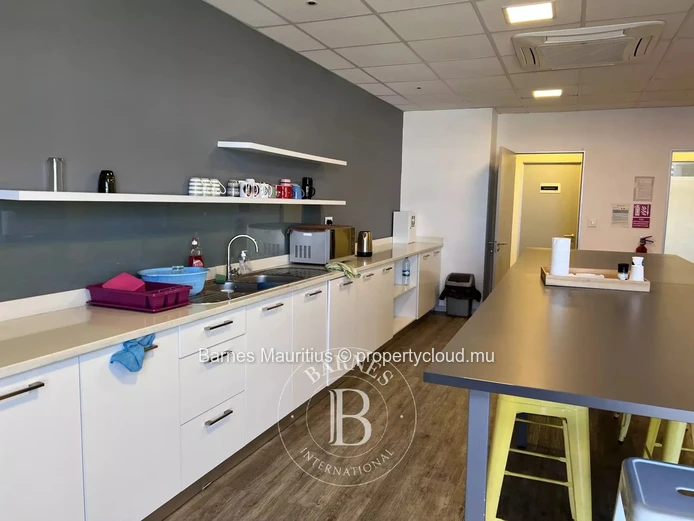 GRAND BAIE - Bureaux - 940m2