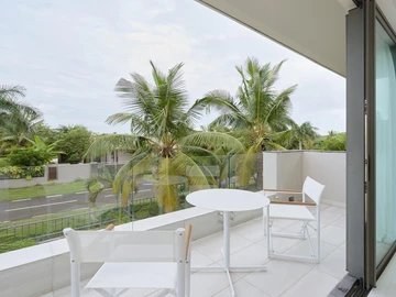5 Bedroom Villa