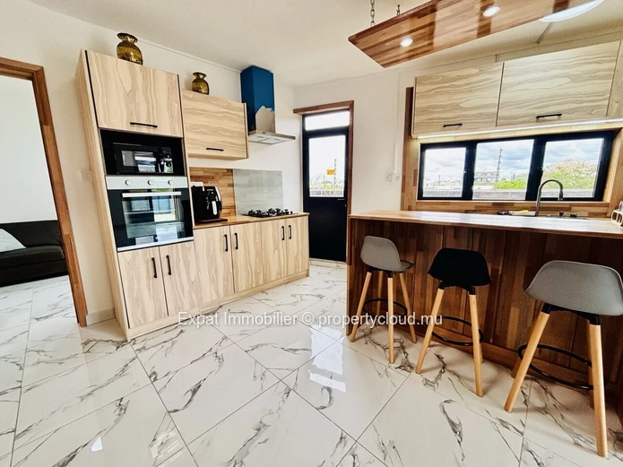 2/3-Bedroom Villa With Pool, Pets Welcome – Pereybere