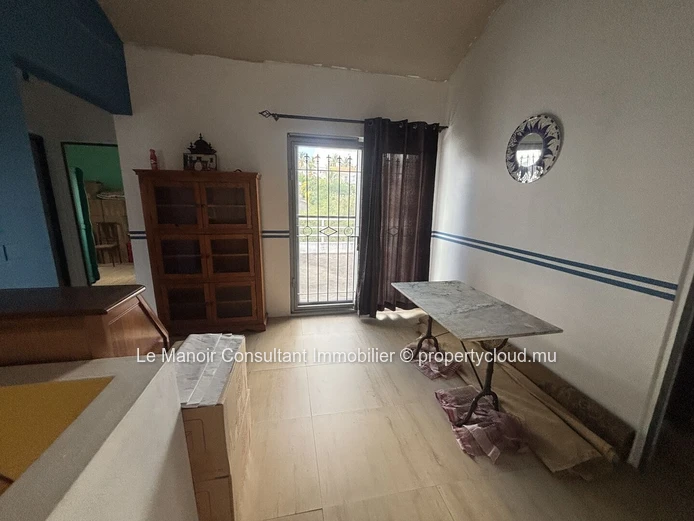 4-Bedroom Villa with Office for Sale in Albion