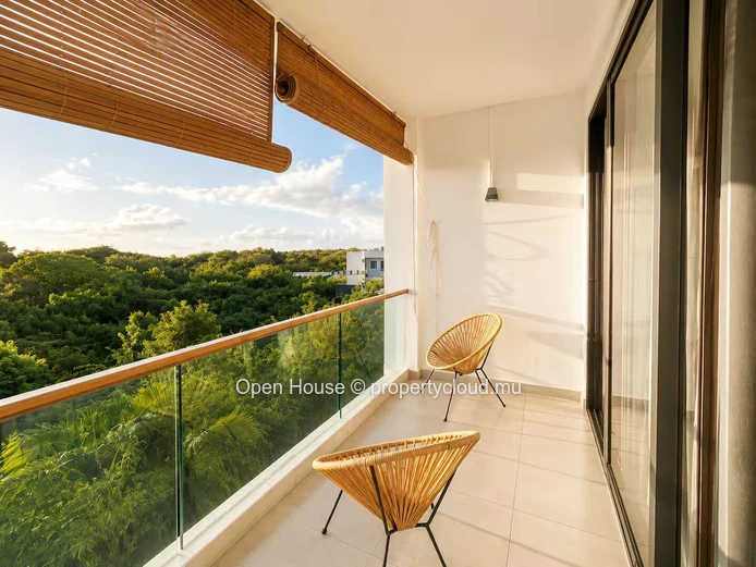 Appartement 2 chambres à louer à Mont Choisy avec piscine commune
