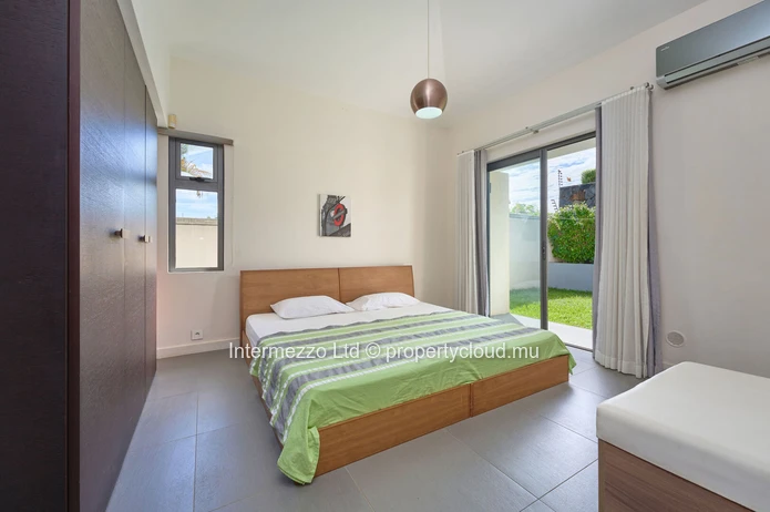 Villa Hibiscus — PDS | 221 m² | 681 m² de terrain | 840 000 €