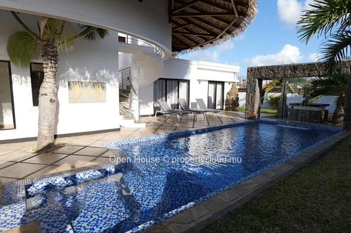 Furnished 3-Bedroom Villa with Private Pool in Pointe aux Piments