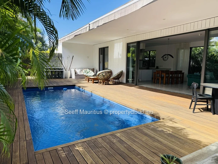 Tropical Modernity at Its Finest: Villa Bois Chandelle Mont Choisy