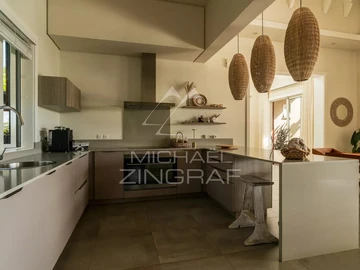 4 Bedroom Villa