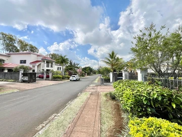 3 Bedroom Townhouse, Duplex