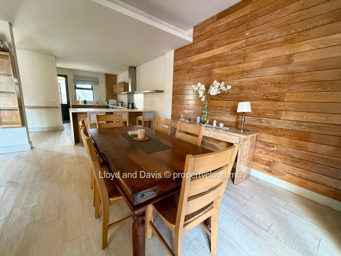 Duplex with Canal Views