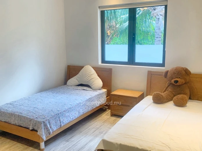 Black River for sale comfortable 3-bedroom duplex, accessible to foreigners and Mauritians, on the sea front and loca...