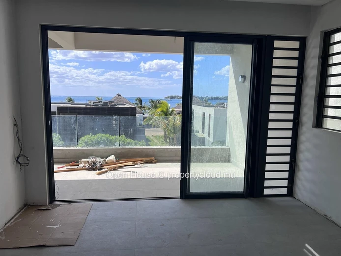2-Bedroom Apartment for Sale in Black River with Common Pool