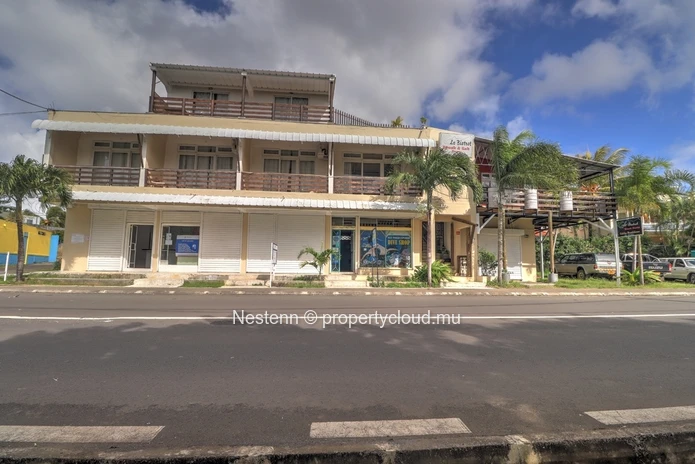 Building comprising of restaurant, guest house and office spaces with sea view