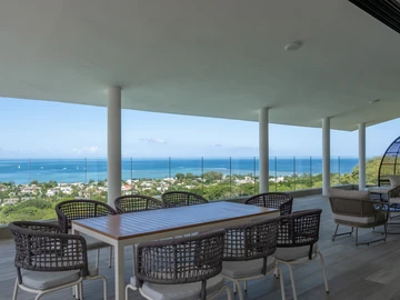 5 Bedroom Villa
