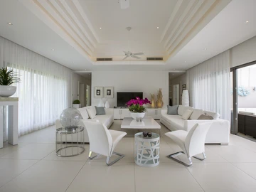 4 Bedroom Villa