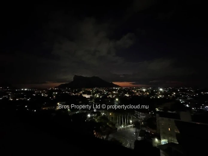 Rs 45,000/Month | Cozy 3-Bedroom Apartment for Rent in the Heart of Quatre Bornes