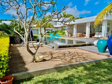 7 Bedroom House