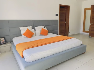 4 Bedroom Villa