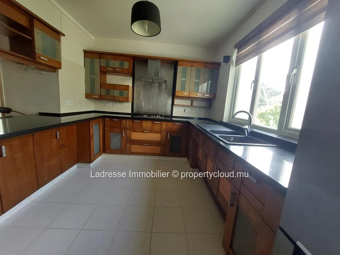 Duplex à louer à Floreal
