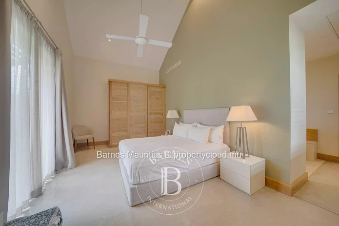 RIVIERE NOIRE - Belle villa sur la marina - 5 chambres