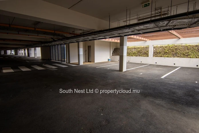 Appartement meublé au rez-de-chaussée avec 3 chambres et jardin 