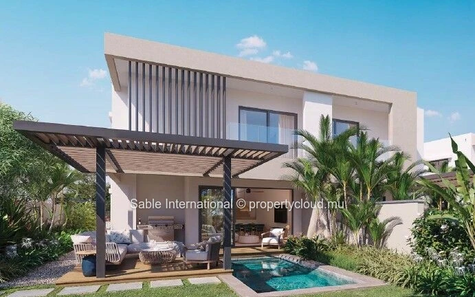 Spacious 3-Bedroom Townhouse with Private Pool & Garden in Poste Lafayette, Flacq 