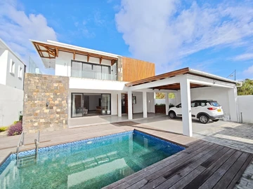 5 Bedroom Villa