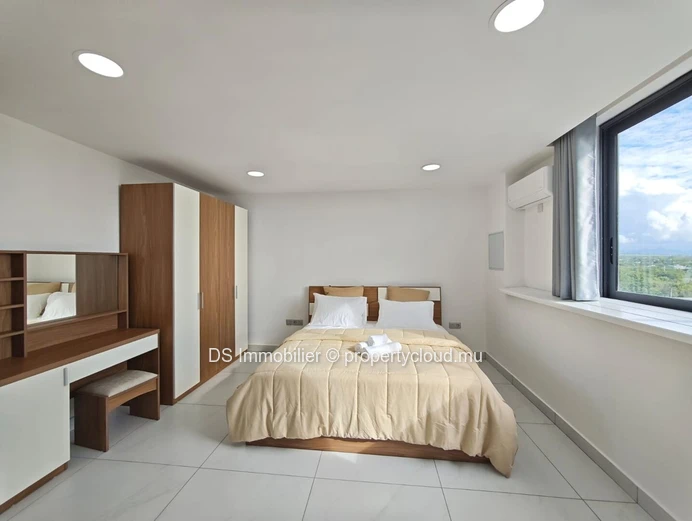 Penthouse De 3 Chambres Avec Vue Mer À Louer À Pereybere - Nord